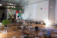 バストリオ「新しい野良犬／ニューストリートドッグ2」より。（撮影：山口梓沙）