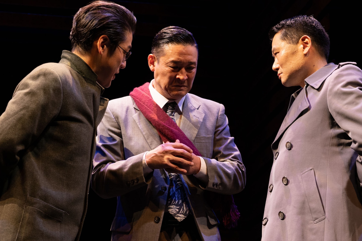 劇団チョコレートケーキ「帰還不能点」より。（撮影：池村隆司）