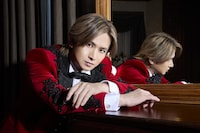 堂本光一のイメージビジュアル。