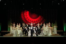 OSK日本歌劇団「レビュー 春のおどり」100周年、翼和希が感慨「運命だと感じています」