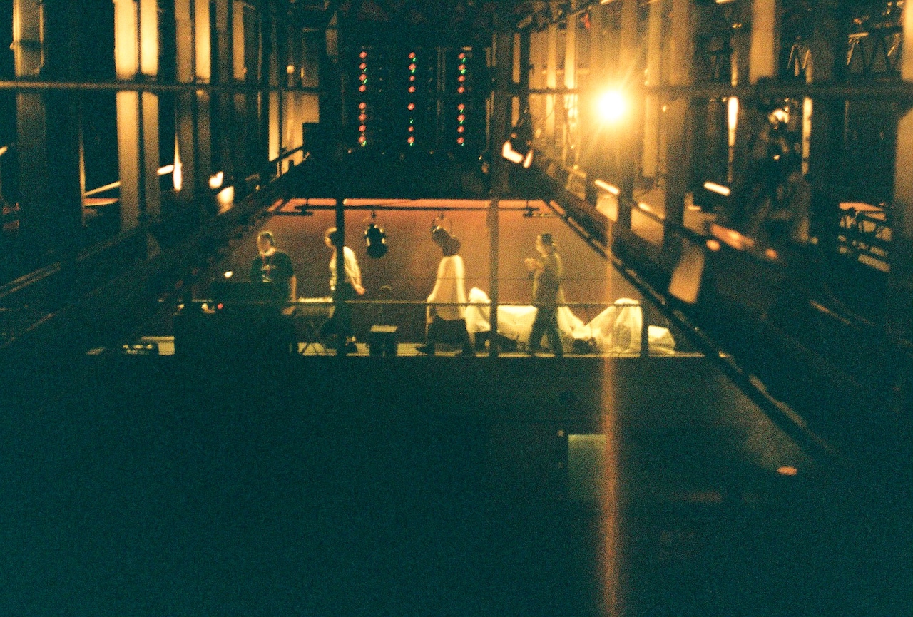 梅田哲也「空洞」より。©山田翔太