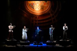 音楽朗読劇「オペラ座の怪人」リニューアル上演、初日公演の舞台写真公開