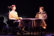ミュージカル「最強のふたり」より。(c)岩田えり／ミュージカル『最強のふたり』製作委員会