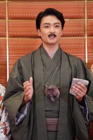 ミュージカル「アイ・ラブ・坊っちゃん」囲み取材より、井上芳雄。