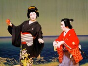歌舞伎町大歌舞伎 三代猿之助四十八撰の内「獨道中五十三驛」より。（撮影：細野晋司）