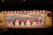 「御名残五月大歌舞伎」夜の部「當繋藝招西姿繪」より。©︎松竹