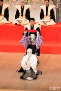 「團菊祭五月大歌舞伎」昼の部より、「六歌仙容彩」の様子。