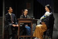 劇団民藝「泰山木の木の下で わたしたちの明日は」過去公演より。