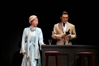 舞台「リプリー」より。（撮影：阿部章仁）