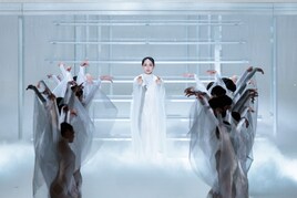 金森穣による東京バレエ団「かぐや姫」閉幕、秋山瑛・大塚卓らが東京文化会館休館前最後を飾る