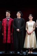 舞台「ハムレット」囲み取材より。