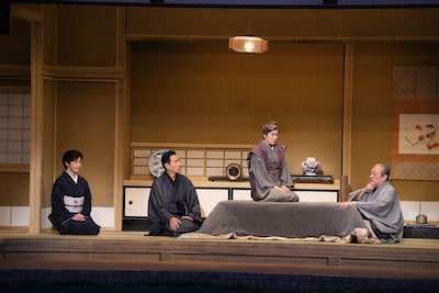 新派・松竹新喜劇 合同喜劇公演「明日の幸福」より。©松竹