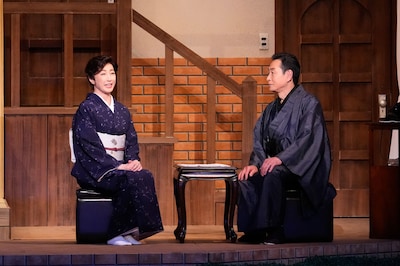 新派・松竹新喜劇 合同喜劇公演「明日の幸福」より。©松竹