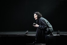 「ハムレット」演出のルヴォーが自信、染五郎のハムレットは「未だかつて見たことのないハムレット」