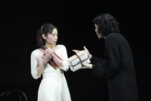 「ハムレット」演出のルヴォーが自信、染五郎のハムレットは「未だかつて見たことのないハムレット」