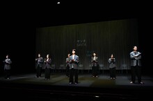 高橋大輔「普段使わない筋肉使った」、大石継太・大野拓朗ら出演「Love and Information」開幕