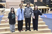 左から清水美依紗、橋本良亮、薮宏太、シルビア・グラブ。