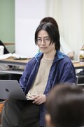 世田谷パブリックシアター フィーチャード・シアター 玉田企画「光る」稽古の様子。（撮影：明田川志保）