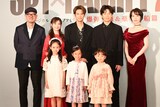 ミュージカル「SPY×FAMILY 2 爆弾犬篇＆豪華客船篇」製作発表記者会見の様子。後列左からG2、唯月ふうか、森崎ウィン、木内健人、真彩希帆。前列左から泉谷星奈、古座野叶、真野麗花。