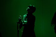 エリア51 音楽演劇「光かもしれない」より。（撮影：保坂萌）