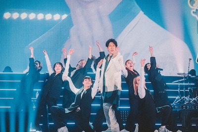 「『芸能生活30周年記念!! 大泉洋リサイタル2-リベンジ-』supported by LIVE DAM WAO!」北海道公演の様子。（撮影：西槇太一）