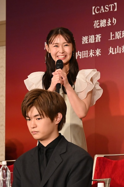 内田未来（写真上）