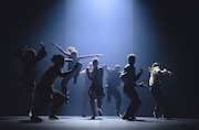 ホフェッシュ・シェクター・カンパニー「Theatre of Dreams」過去公演より。©Tom Visser