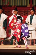 八代目尾上菊五郎＆尾上菊之助の襲名披露大劇場公演を締めくくる「六月博多座大歌舞伎」開幕　