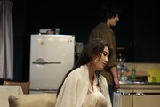 ヒラタオフィス＋TAAC「まだ眠れない部屋で」より。（Photo by Koichiro Iwamoto / Yumika Ikeda）
