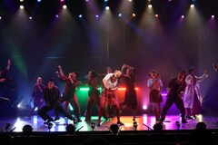 柿喰う客20周年記念第2弾「サバンナの掟」開幕、中屋敷法仁「“圧倒的フィクション”の原型」