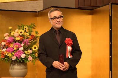 第51回菊田一夫演劇賞の授賞式より、松尾スズキ。