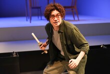 「レディエント・バーミン」幕開け、白井晃が手応え「再演を誰よりも待ち望んでいた」