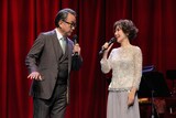 「虹のかけら ～もうひとりのジュディ」取材会より。左から三谷幸喜、戸田恵子。