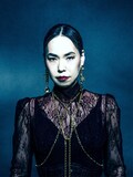 「リア王 -King Lear-」に出演する川上友里のビジュアル。