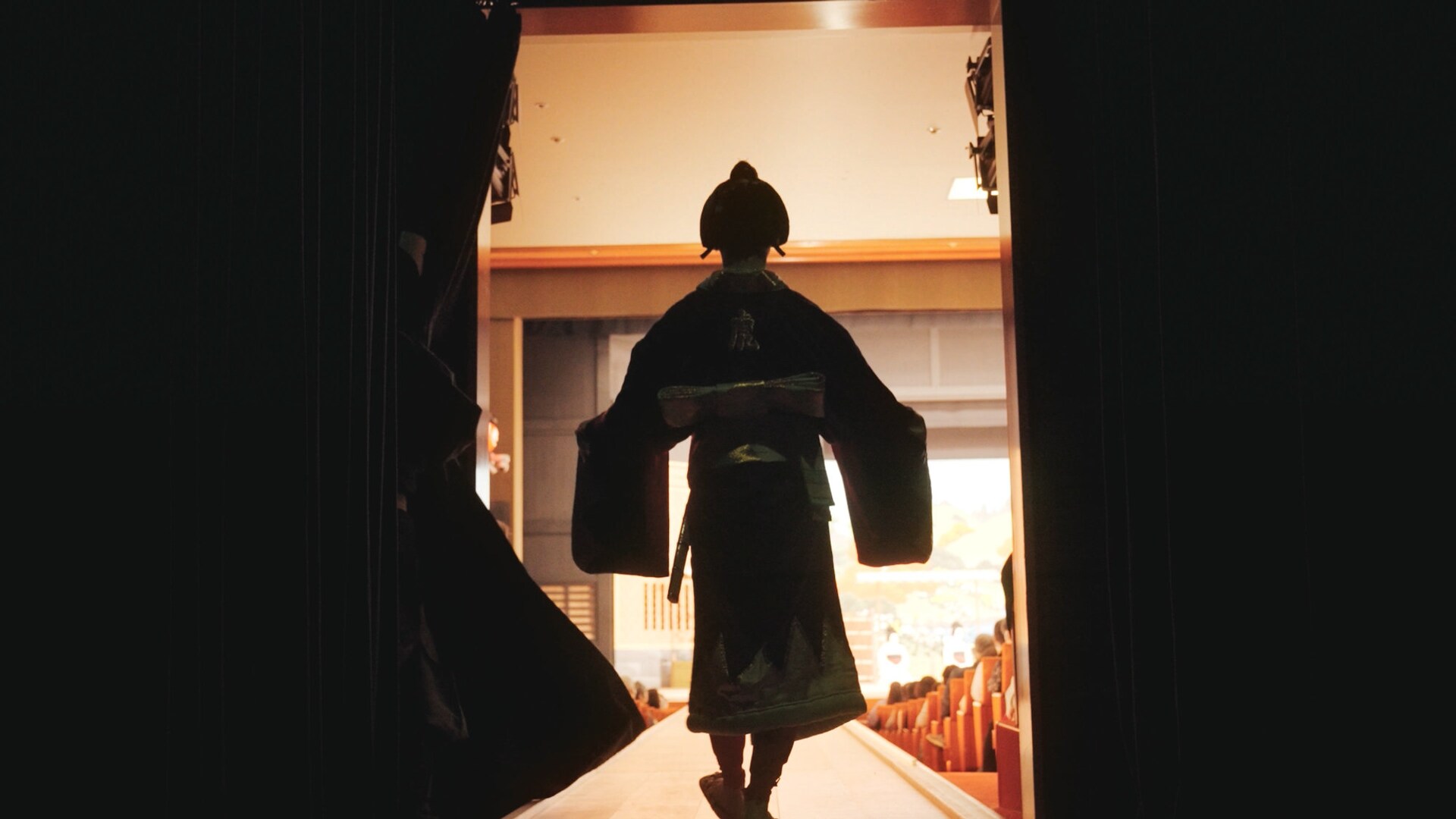 「芸能きわみ堂」で尾上辰之助の襲名追うドキュメンタリー、スタジオではファンの神田伯山とトーク