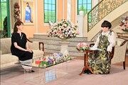「徹子の部屋」7月15日放送回より。左から花總まり、黒柳徹子。©テレビ朝日