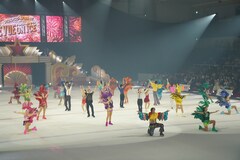 鍵山優真ら出演、バラエティに富んだPIW新シリーズ「THE REVUE ON ICE」が新横浜で開幕