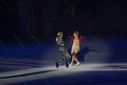 「プリンスアイスワールド2026-2027 THE REVUE ON ICE」より、村元哉中＆高橋大輔。