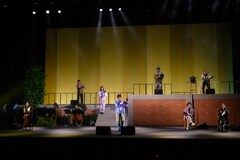 山根綺・佐藤流司・山口勝平ら出演、朗読劇「紫苑のもみじ」開幕