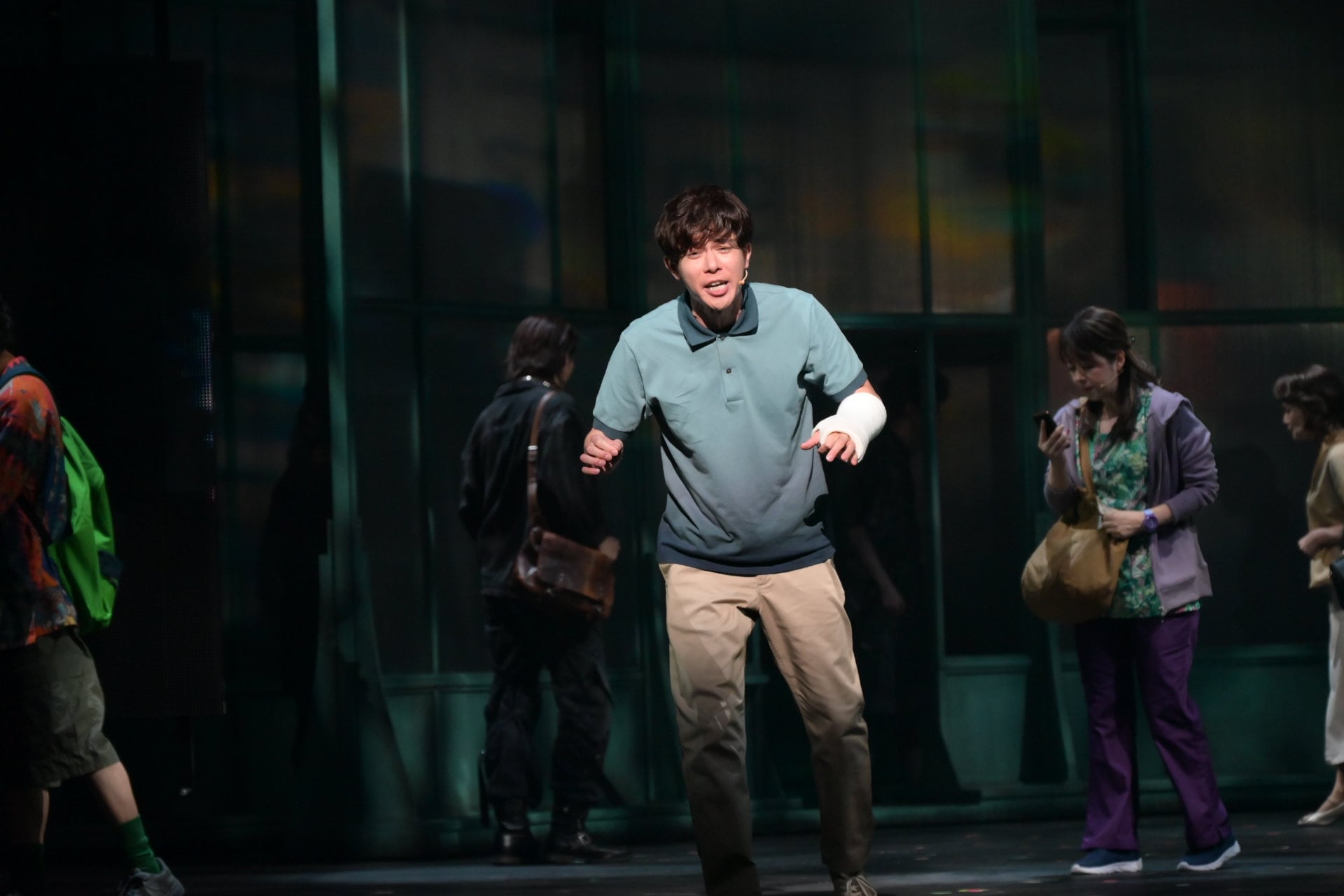 柿澤勇人・吉沢亮が現代を生きる誰もが抱える思い届ける、「ディア・エヴァン・ハンセン」明日開幕