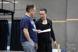 日米合作ブロードウェイミュージカル「フル・モンティ」の稽古の様子。（撮影：伊藤智美）