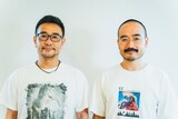 左から八嶋智人、岩崎う大。