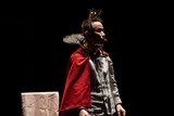 カンパニーデラシネラ「はだかの王様」過去公演より。