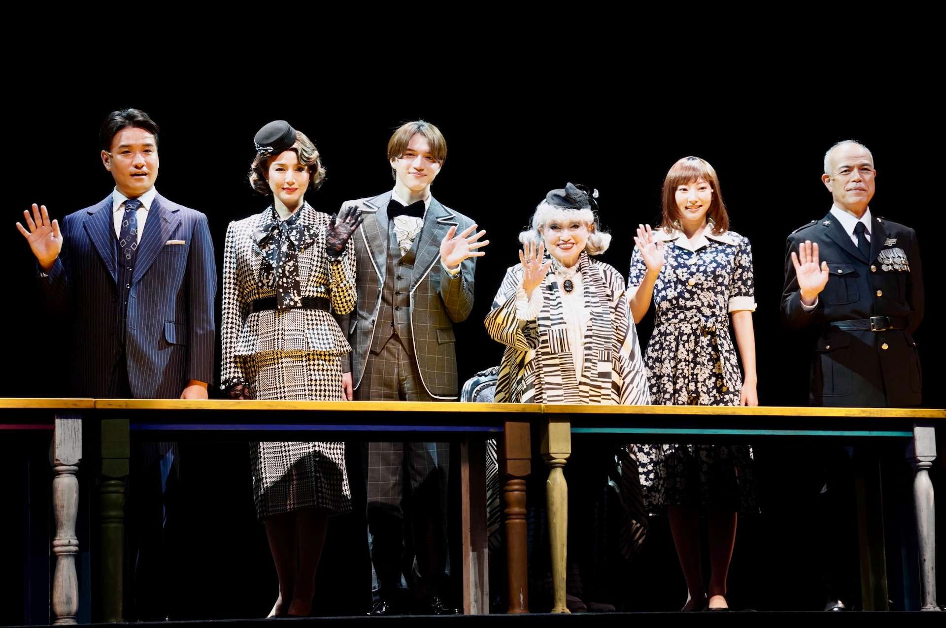 鯨井康介演じる手嶋純太。 [画像ギャラリー 16/30] - ステージナタリー