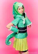 小久保柚乃扮するパンサーカメレオン。