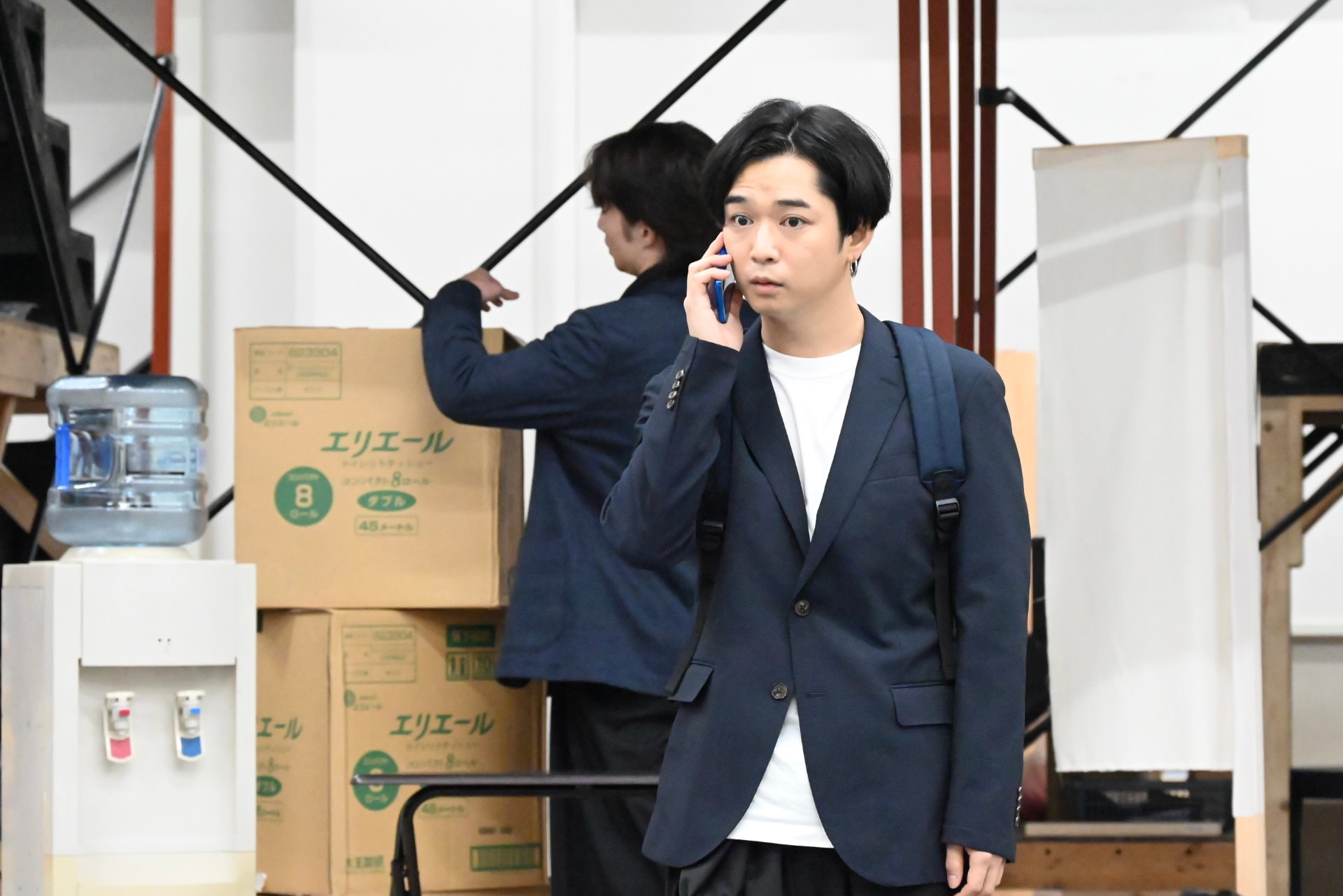 鯨井康介演じる手嶋純太。 [画像ギャラリー 16/30] - ステージナタリー