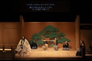 「青い月のメンフィス」より。（Photo by Hajime Kato）