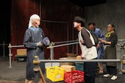 義肢製作所で紡がれる“再生の物語”、文学座アトリエの会「あしあと」幕開け
