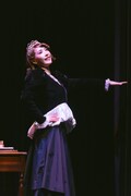 前後半で配役を入れ替え、貴城けい・田野聖子ら出演「マリア・シュトゥアルト」開幕
