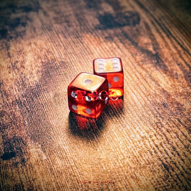 Broken my toybox「TABOO」ジャケ写